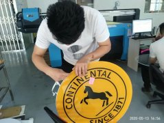 福州做灯箱的肖总